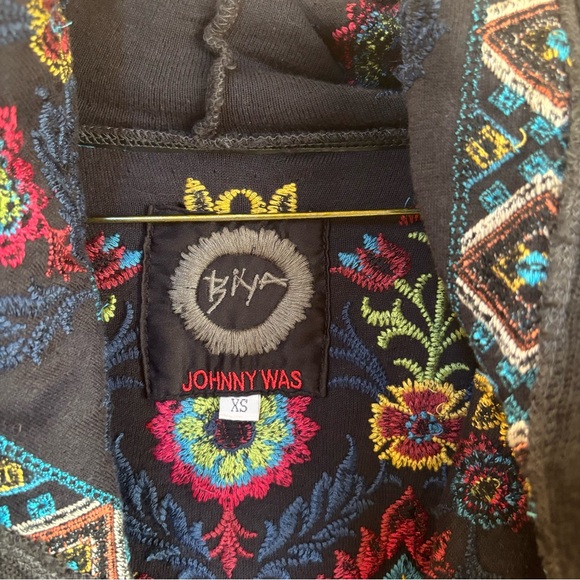 Johnny Was Multicolor Embroidered Jacket - Picture 12 of 14